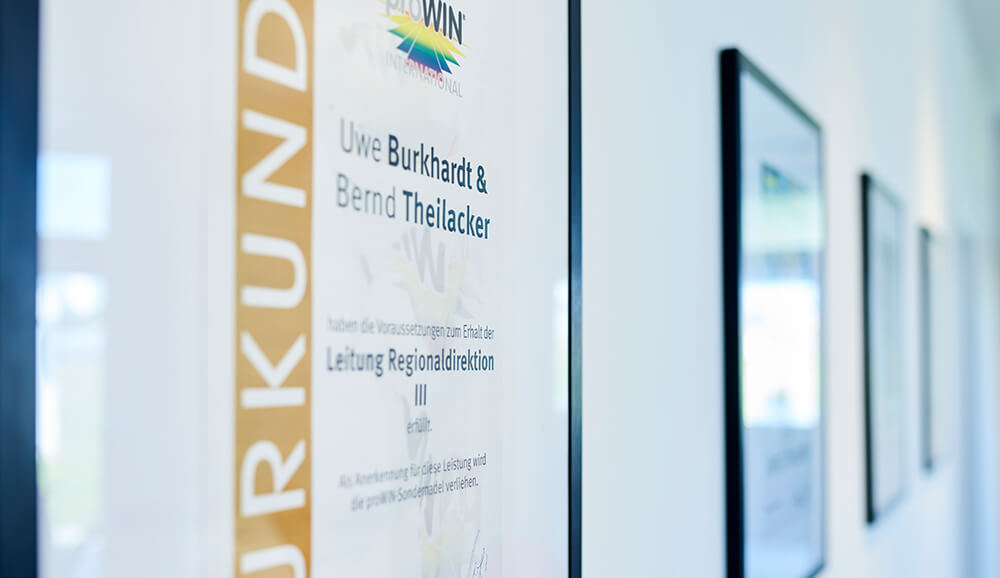 Bernd Theilacker und Uwe Burkhardt - Urkunde - Erfüllung aller Kriterien für proWIN Direktion 3